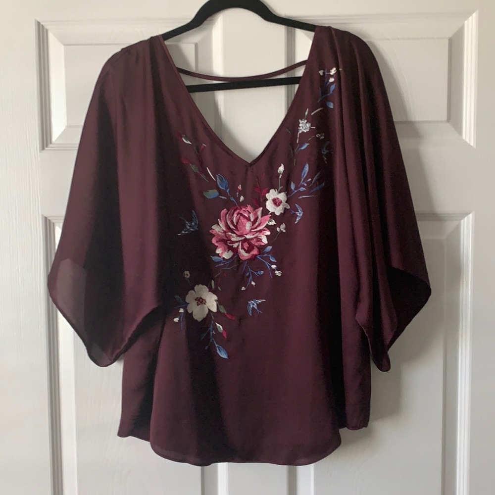 WhiteHouseblackMarket Maroon Floral blouse